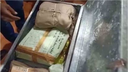 പെരിന്തല്‍മണ്ണ വോട്ട്പെട്ടി വിവാദം: രണ്ട് ഉദ്യോഗസ്ഥർക്ക് സസ്പെൻഷൻ,രണ്ട് പേര്‍ക്ക് കാരണം കാണിക്കല്‍ നോട്ടീസ്