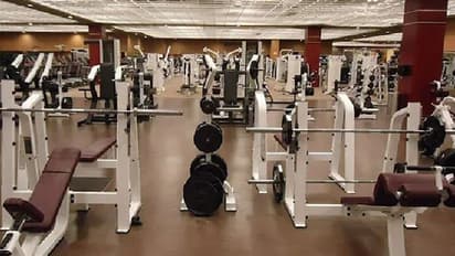 महाराष्ट्र में जिम में वर्कआउट के दौरान बुजुर्ग की मौत, ठंड में एक्सरसाइज करना खतरनाक! जानें डॉक्टर की सलाह