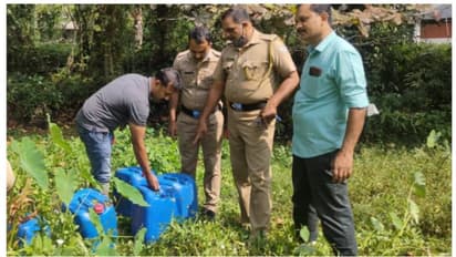 ചേർത്തല തൈക്കൽ ഭാഗത്ത് നടത്തിയ എക്സൈസ് റെയ്ഡിൽ 175 ലിറ്റർ കോട പിടിച്ചെടുത്തു