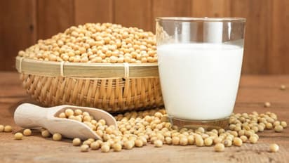 ഹൃദയാരോഗ്യം മുതല്‍ എല്ലുകളുടെ ആരോഗ്യം വരെ; അറിയാം സോയ മില്‍ക്കിന്‍റെ ഗുണങ്ങള്‍...  