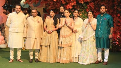 அம்பானியின் இளைய மருமகள் ராதிகா மெர்ச்சன்ட்டின் தாய் யார் தெரியுமா? மகளுக்கு போட்டியாக அவர் செய்த காரியம்... 