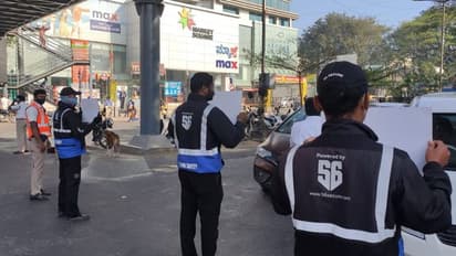 Bengaluru: ಸಿಲಿಕಾನ್ ಸಿಟಿಯಲ್ಲಿ ರಾಷ್ಟ್ರೀಯ ರಸ್ತೆ ಸುರಕ್ಷತಾ ಸಪ್ತಾಹ: ವಿದ್ಯಾರ್ಥಿಗಳಿಂದ ರ್ಯಾಲಿ