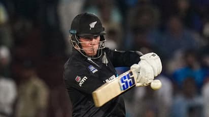 పాకిస్తాన్ కు దిమ్మతిరిగే షాకిచ్చిన న్యూజిలాండ్.. ఫిన్ అలెన్ ఉచ‌కొత ! 