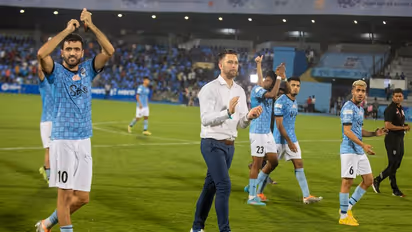 ISL 2022-23: Can Mumbai City become 'invincibles'? Head coach Des Buckingham answers