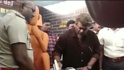 டீன்ஸ் படம் வெளியாவதில் சிக்கல்? கிராபிக்ஸ் மேற்பார்வையாளர் மீது பார்த்திபன் காவல் நிலையத்தில் பரபரப்பு புகார்