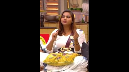 பிக்பாஸ் வீட்டில் இருந்து இரவோடு இரவாக வெளியேற்றப்பட்ட மைனா நந்தினி! இதுவரை வாங்கிய சம்பளம் எவ்வளவு தெரியுமா?