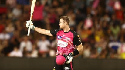 BBL: பேட்டிங்கில் தெறிக்கவிடும் ஸ்டீவ் ஸ்மித்.. ஒரே பந்தில் 16 ரன்கள்..! வைரல் வீடியோ