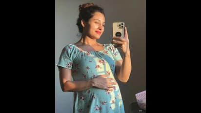 భర్త చంకనెక్కిన బిగ్ బాస్ బ్యూటీ పూజా రామచంద్రన్, బెబీ బంప్ ఫోటోలతో సందడిచేస్తోన్న చిన్నది.