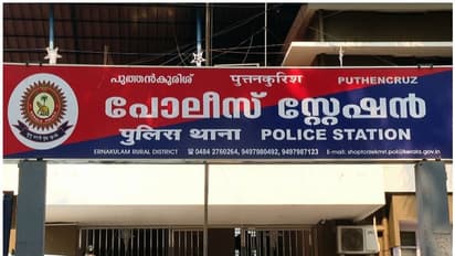 ട്യൂഷനെത്തിയ സ്കൂൾ വിദ്യാർത്ഥിനിയെ പീഡിപ്പിച്ചു; ദേശീയ അധ്യാപക അവാർഡ് ജേതാവിനെതിരെ കേസ്