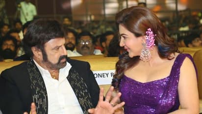 సక్సెస్ పార్టీలో హనీ రోస్ తో బాలయ్య రచ్చ రచ్చ.. ఇద్దరూ రొమాంటిక్ గా డ్రింక్ చేస్తూ, దుమారం రేపుతున్న పిక్ 