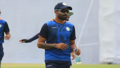 ബൗളിംഗില്‍ ശരാശരി, ബാറ്റിംഗില്‍ ശോകം! തിരിച്ചുവരവ് അടയാളപ്പെടുത്താനാവാതെ രവീന്ദ്ര ജഡേജ