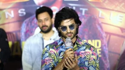 ఎంత దూరం వెళ్తానో తెలియదు, ఈ ప్రయాణం మావయ్యకి అంకితం.. సూపర్‌స్టార్‌ కృష్ణని తలుచుకుని సుధీర్‌బాబు ఎమోషనల్