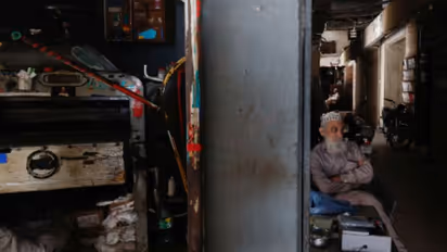  ಪಾಕ್‌ನಾದ್ಯಂತ ಭಾರಿ ವಿದ್ಯುತ್‌ ವ್ಯತ್ಯಯ: ತನಿಖೆಗೆ ಆದೇಶಿಸಿದ ಪ್ರಧಾನಿ ಶೆಹಬಾಜ್‌ ಷರೀಫ್‌