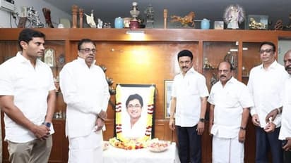 நம் மீது கை வைக்க நினைப்பவர்களுக்கு எதிராக மை வைத்தால் போதும்.. மக்கள் வெள்ளத்தில் கெத்து காட்டிய கமல்..!