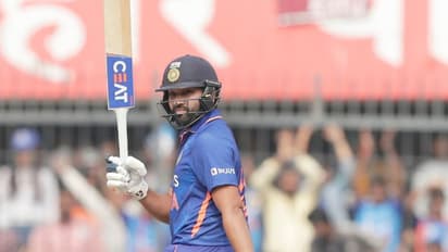 മൂന്ന് വര്ഷത്തിനിടയിലെ ആദ്യ സെഞ്ചുറി, സ്റ്റാര് സ്പോര്ട്സിന്റ കണക്കുകള് കണ്ട് വിമര്ശിക്കരുതെന്ന് രോഹിത്