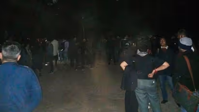 'Inqlaab Zinadabad' slogans raised in JNU after stone-pelting on students watching BBC documentary on phone