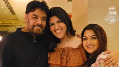 என் வாழ்வில் ஆனந்தத்தை அள்ளித்தவளே... மகளின் 20-வது பிறந்தநாளை இரட்டிப்பு மகிழ்ச்சியுடன் கொண்டாடிய குஷ்பு