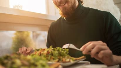 പുരുഷന്മാരുടെ ശ്രദ്ധയ്ക്ക് ; ഈ പോഷകങ്ങൾ അടങ്ങിയ ഭക്ഷണങ്ങൾ കഴിക്കുന്നത് ശീലമാക്കൂ