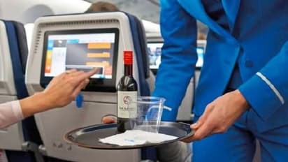 "'వన్ లాస్ట్ డ్రింక్' ఇవ్వడానికి అంగికరించవద్దు..": ఎయిర్ ఇండియా కొత్త ఆల్కహాల్ రూల్స్