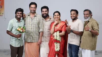 താരനിരയിൽ സുരാജും ബേസിലും സൈജു കുറുപ്പും; 'എങ്കിലും ചന്ദ്രികേ' ടൈറ്റിൽ സോം​ഗ് എത്തി