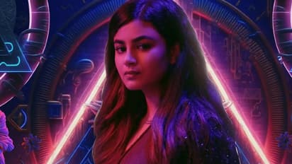 ഡാര്‍ക്ക് വെബ്ബിനെ അടിസ്ഥാനമാക്കി മലയാള ചിത്രം, 'അറ്റി'ലെ സഞ്ജനയുടെ പോസ്റ്റര്‍ പുറത്ത്