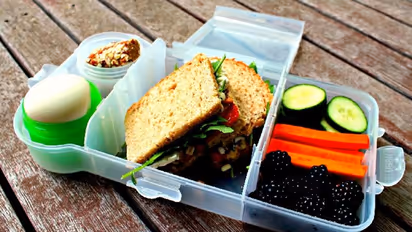 കുട്ടികള്ക്ക് ടിഫിനൊരുക്കുമ്പോള് ഈ 'ടിപ്സ്' പരീക്ഷിച്ചുനോക്കൂ...