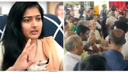 பேனர் பிரச்சனைக்காக டெல்லிக்கு ஓடிய அண்ணாமலை! பஞ்ச் டயலாக்கெல்லாம் காமெடியாகிறது.! கலாய்க்கும் காயத்ரி ரகுராம்