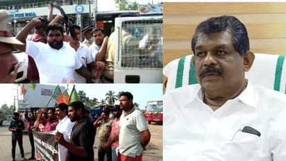  വൈപ്പിൻ - സിറ്റി ബസ് സർവ്വീസ്: ​ഗതാ​ഗതമന്ത്രി ആൻ്റണി രാജുവിനെതിരെ കരിങ്കൊടി പ്രതിഷേധം