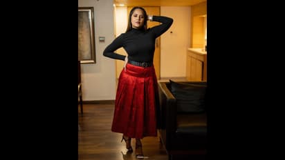 స్టార్ హీరోలకు అనసూయ చురకలు.. అలాంటి ఫ్యాన్స్ ఉన్నా వేస్ట్ అంటూ పోస్ట్.. అవకాశాల కోసమే డ్రామాలు?