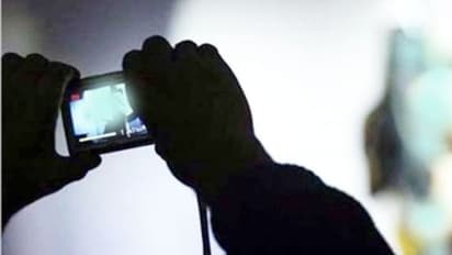 ஆபாச படங்களை வைத்து பெண்களை மிரட்டிய சிறுவன்.. இன்ஸ்டாகிராம் காதல் - அதிர்ச்சி சம்பவம் !