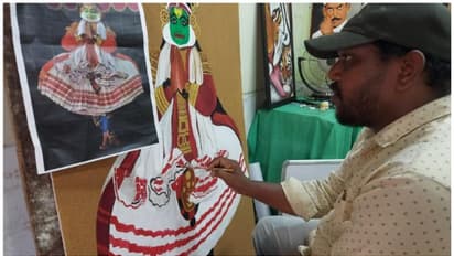 കടൽ മണലിൽ വിസ്മയം തീർത്ത് ഹർഷൻ; കാത്തിരിക്കുന്നത് പൃഥ്വിരാജിനെ നേരിട്ട് കാണാൻ