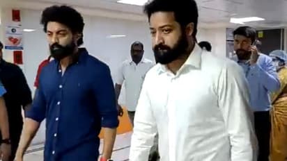 తారకరత్న చికిత్సకు స్పందిస్తున్నారు.. మెరుగైన వైద్యం అందుతోంది: జూనియర్ ఎన్టీఆర్