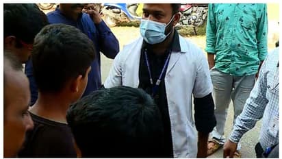 ఫుడ్ పాయిజనింగ్: 130 మంది విద్యార్థులకు అస్వస్థత.. ఆస్ప‌త్రిలో చికిత్స 