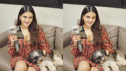 ఇంట్లో ఖాళీగా ఉన్న నిధి చేస్తున్న పనులు ఇవా... బోల్డ్ బ్యూటీ అలా కూడా సంపాదిస్తుంది!