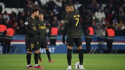 മെസി, എംബാപ്പെ, നെയ്മര്... സൂപ്പര് താരങ്ങളെല്ലാം ഇറങ്ങിയിട്ടും പി എസ് ജിക്ക് സമനില കുരുക്ക്