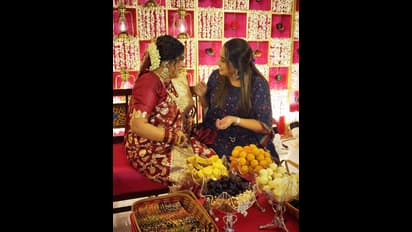 பிரமாண்டமாக நடந்த நடிகை பூர்ணாவின் வளைகாப்பு..! வைரலாகும் புகைப்படங்கள்..!