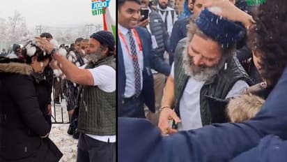 ಮಂಜಿನಲ್ಲಿ ಮಕ್ಕಳಂತೆ ಆಡಿದ ರಾಹುಲ್ , ಪ್ರಿಯಾಂಕಾ: ವಿಡಿಯೋ ಸಖತ್ ವೈರಲ್