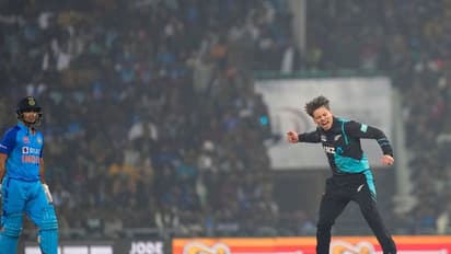 ലഖ്നൗവില് സ്പിന് പിച്ചൊരുക്കിയ ക്യൂറേറ്ററെ നീക്കി; ഐപിഎല്ലിന് പുതിയ പിച്ച്