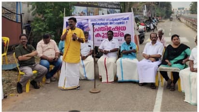 ബൈപ്പാസിൽ അപകടങ്ങൾ തുടർക്കഥ; അധികൃതരുടെ അനാസ്ഥയോ? പ്രതിഷേധക്കൂട്ടായ്മയുമായി നാട്ടുകാർ