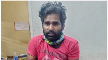 യാത്ര ബൈക്കിൽ, സ്ത്രീകളുടെ മുഖത്തേക്ക് മുളകുപൊടിയെറിഞ്ഞ് മാല പൊട്ടിക്കൽ പതിവ്, മോഷ്ടാവ് കൊച്ചിയിൽ പിടിയിൽ