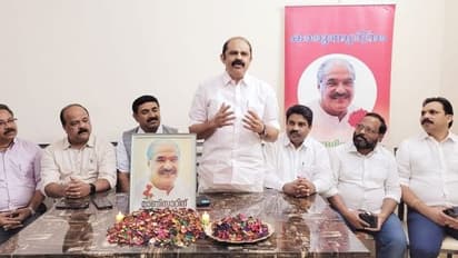 'പ്രഗത്ഭനായ ഭരണാധികാരി, കർഷക നേതാവ്'; കെഎം മാണിയുടെ 90ാം ജന്മദിനം ആഘോഷിച്ച് പ്രവാസി കൂട്ടായ്മ