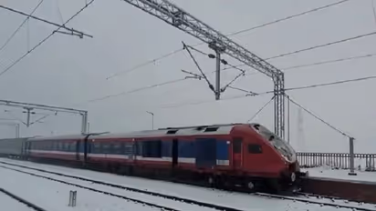 70 ఏళ్ల మహిళ ఆలోచన పెద్ద రైలు ప్రమాదాన్ని ఆపింది.. !