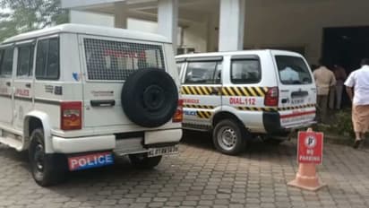 തൊടുപുഴയിൽ കുടുംബത്തിലെ മൂന്ന് പേർ കൂട്ട ആത്മഹത്യക്ക് ശ്രമിച്ചു; ഒരാൾ മരിച്ചു