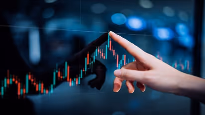 Share Market Today: பங்குச்சந்தையில் ஊசலாட்டம்| சென்செக்ஸ், நிப்டி புள்ளிகள் ஏற்ற இறக்கம்! அதானி பங்கு சரிவு