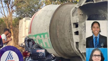 బెంగళూరులో ఘోర రోడ్డు ప్రమాదం.. కారును ఢీకొట్టిన కాంక్రీట్ మిక్సర్ లారీ.. తల్లి, కూతురు మృతి..