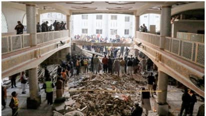 പാകിസ്ഥാനിലെ പള്ളിയിലുണ്ടായ ചാവോറാക്രമണം പൊലീസുകാരോടുള്ള പ്രതികാരമെന്ന് റിപ്പോർട്ട്