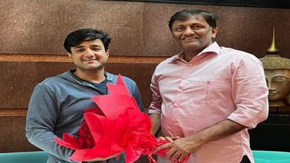 ప్రభాస్, హృతిక్ ల మల్టీస్టారర్ని కన్ఫమ్ చేసిన నిర్మాత? `పఠాన్` డైరెక్టర్కి అభినందనలు..