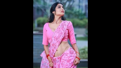 மாடர்ன் சிலுக்கு... சில்க் ஸ்மிதாவாக மாறி கவர்ச்சியில் கிக் ஏற்றும் பிக்பாஸ் நடிகை - வைரலாகும் ஹாட் கிளிக்ஸ்