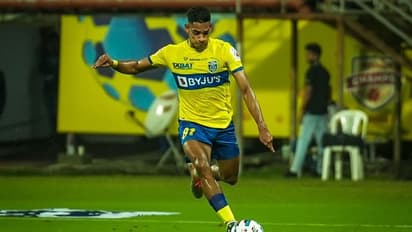 സഹല്‍ ഉള്‍പ്പെടെയുള്ളവര്‍ ഉത്തരവാദിത്തം കാണിക്കണം! വിമര്‍ശനവുമായി ബ്ലാസ്റ്റേഴ്‌സ് കോച്ച് വുകോമാനോവിച്ച്