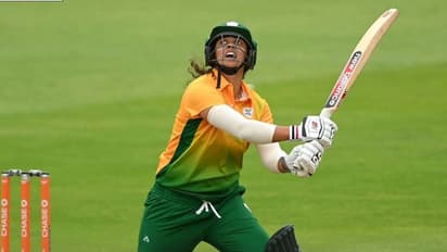 എറിഞ്ഞ് വിറപ്പിച്ച് കീഴടങ്ങി; ത്രിരാഷ്ട്ര ട്വന്റി 20 ഫൈനലില് ഇന്ത്യക്ക് തോല്വി, കപ്പ് പ്രോട്ടീസിന്